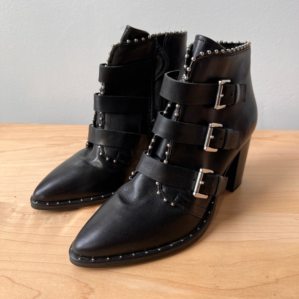 Steve Madden Humble Boots